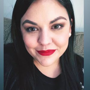 Meet your Posher, Justine